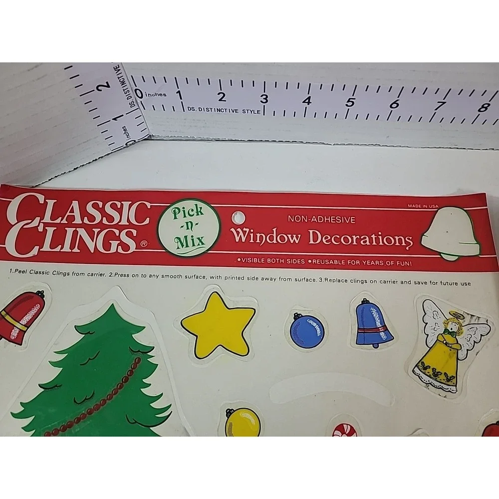 Classic Clings Non-Adhesive Window Decorations Christmas Theme 2 Sheets‎